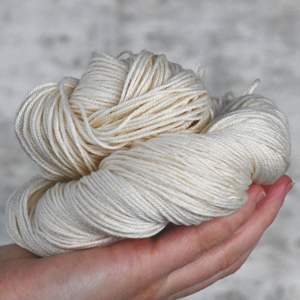 Special Offer - Type 49223 - BFL Delicious DK 115 Worsted - 5 x 115g