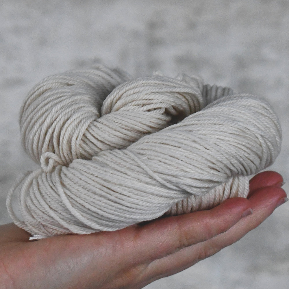 Type 49242 - Fine Organic Worsted